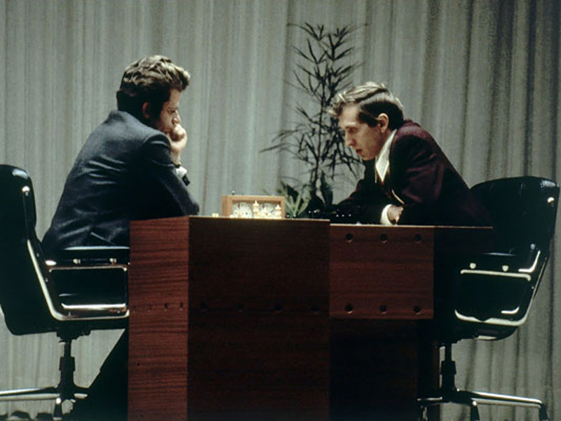 ** FILE ** Bobby Fischer of the U.S. right, and Boris Spassky of Russia, play their last game together in Reykjavik, Iceland, in this Aug. 31, 1972 file photo. Fischer who renounced his U.S. citizenship, has died at the age of 64, Iceland's Channel 2 television reported Friday, Jan. 18, 2008. (AP Photo/J. Walter Green, file)